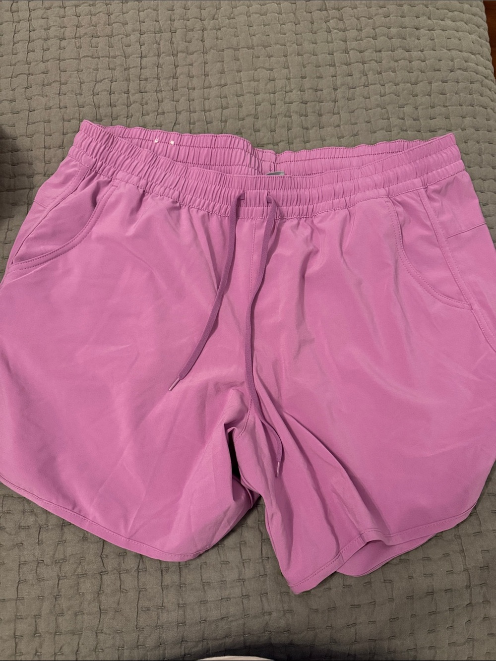 Columbia Women's Pink Elastic-Waist Athletic Shorts